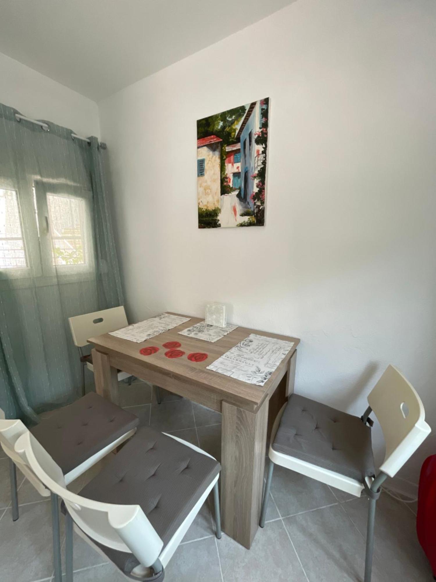 Comfy Myrvalis Apartment Agía Triás Luaran gambar